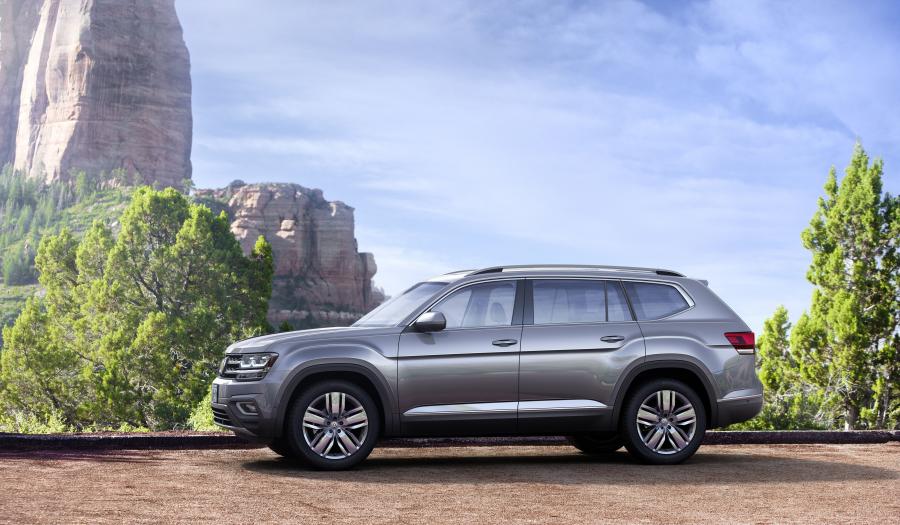  Volkswagen Atlas V6 2017 года  (фото 14 из 46)